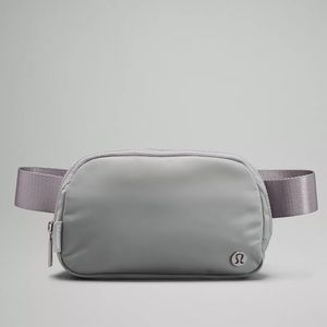 Lululemon everywhere belt bag